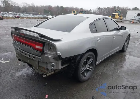 2013 Dodge Charger R/T Plus from USA, damaged, VIN 2C3CDXDT8DH610586